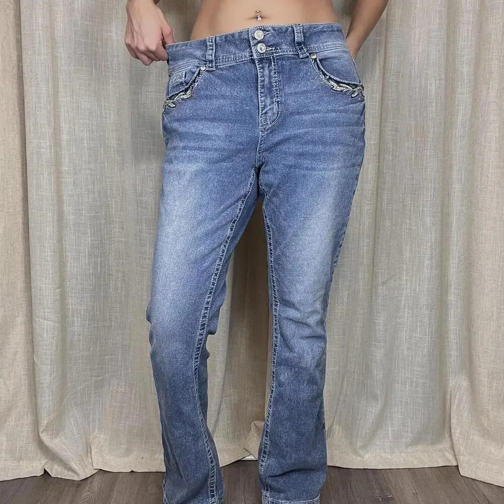 Y2K Embellished jeans - Picture 6 of 8